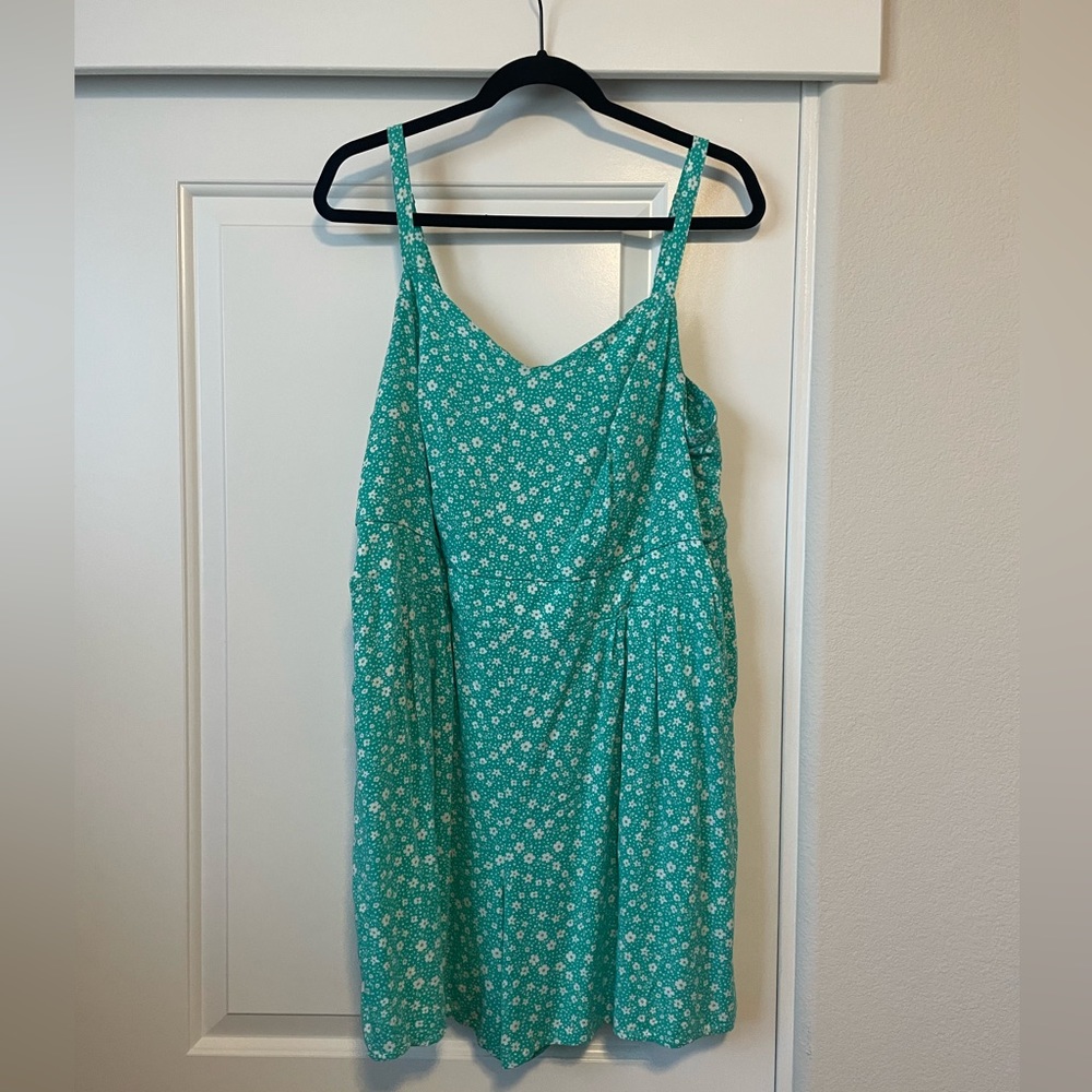 Torrid Romper 💚🩵🤍